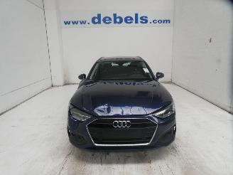 skadebil auto Audi A4 AVANT BUSINESS ATTRA 2022/10