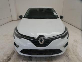 Renault Clio  picture 2