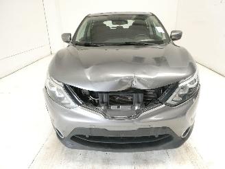 Nissan Qashqai 1.2 picture 2
