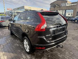 Voiture accidenté Volvo Xc-60 2.0D MOMENTUM 2015/1