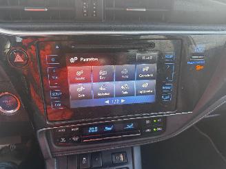 Toyota Auris HYBRID BREAK picture 20