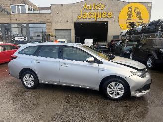 Unfallwagen Toyota Auris HYBRID BREAK 2018/12