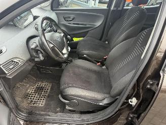 Lancia Ypsilon GOLD picture 22