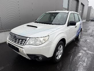uszkodzony samochody osobowe Subaru Forester 4X4 2012/4