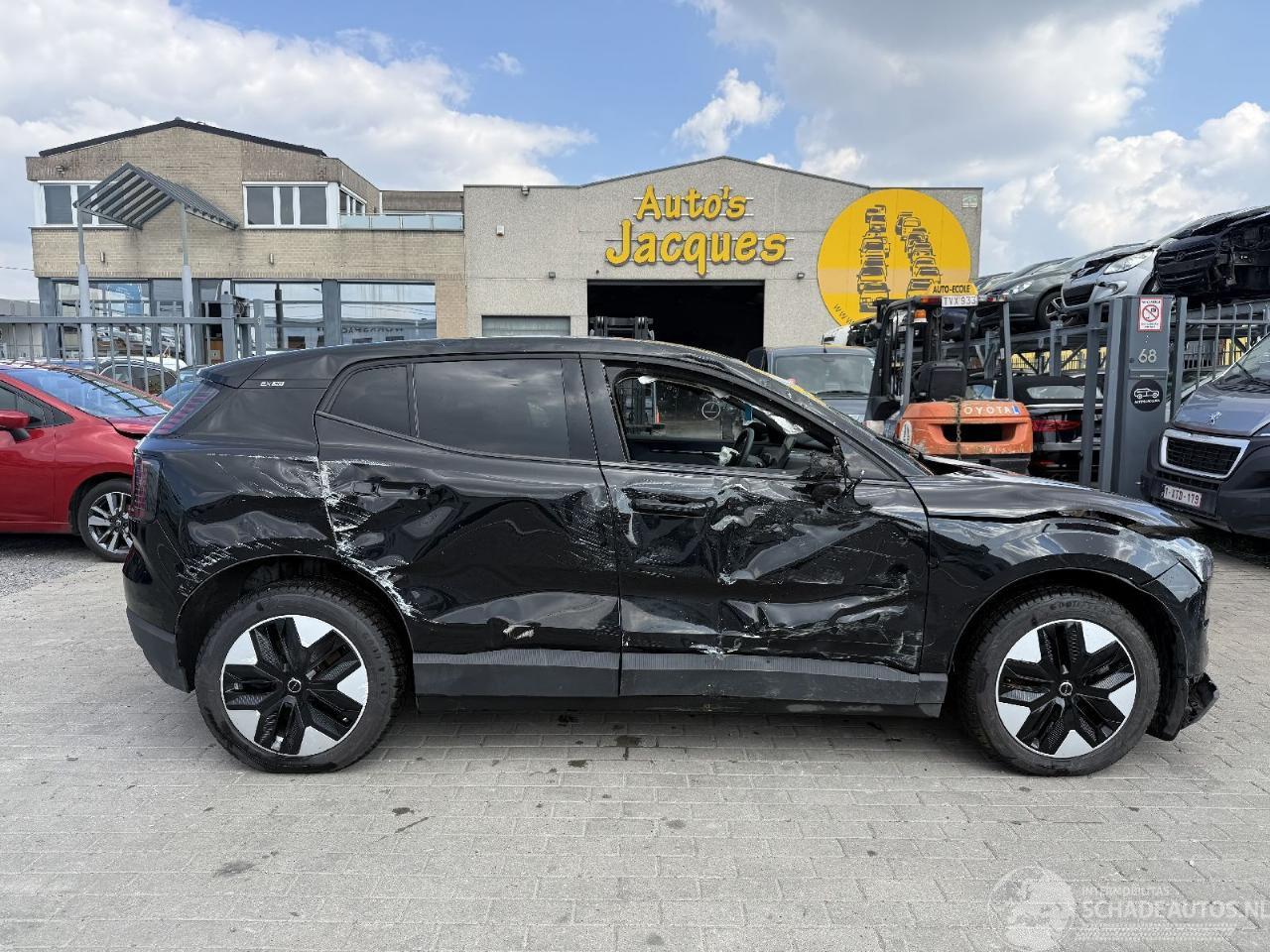 Volvo EX30 CORE