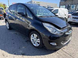 uszkodzony samochody osobowe Hyundai Ix20 1.6 CRDI 2013/12