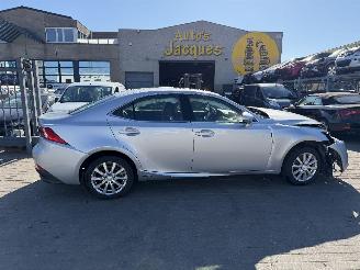 Schadeauto Lexus IS 300H 2013/7