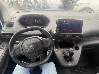 Peugeot Partner 1.5 BLUEHDI PREMIUM picture 19