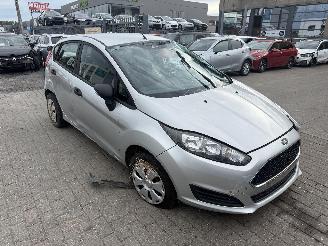 Ford Fiesta  picture 2