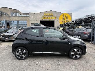 Unfallwagen Toyota Aygo 1.0 VVT-I X-PLAY 2017/3