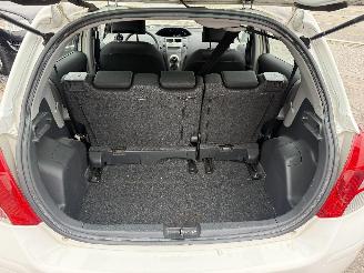 Toyota Yaris 1.0 5D picture 10