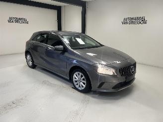 Damaged car Mercedes A-klasse AUTOMAAT 2017/10