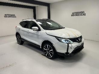 uszkodzony samochody osobowe Nissan Qashqai EDITION 2014/4