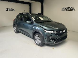 Schadeauto Dacia Sandero LPG+ESSENCE 2024/12