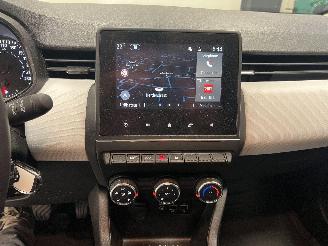 Renault Clio  picture 16