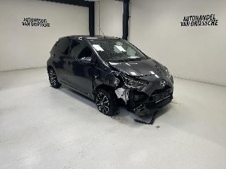 krockskadad bil auto Toyota Aygo AUTOMAAT 2021/8