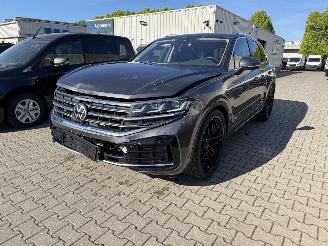 Volkswagen Touareg 3.0 Tdi Elegance picture 1