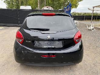 Peugeot 208 ALLURE picture 16