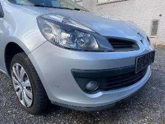 Renault Clio RIP CURL picture 3