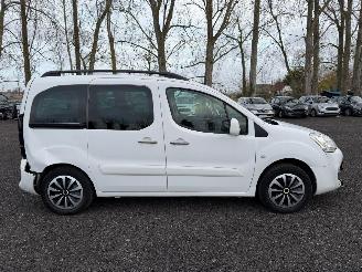 skadebil auto Citroën Berlingo 1.6 HDI 2018/1