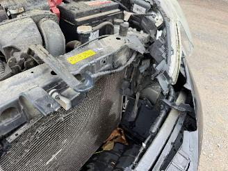 Nissan Note  picture 8