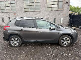 skadebil auto Peugeot 2008 ACCESS 2015/8