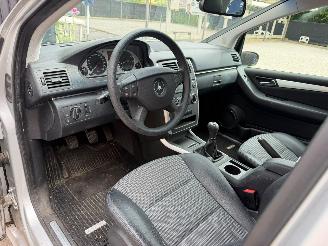 Mercedes B-klasse 1.5 picture 21