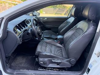 Volkswagen Golf HIGHLINE R-LINE picture 18
