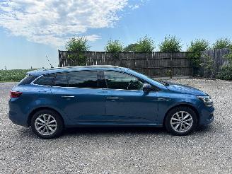Unfallwagen Renault Mégane IV GRANDTOUR 2018/5