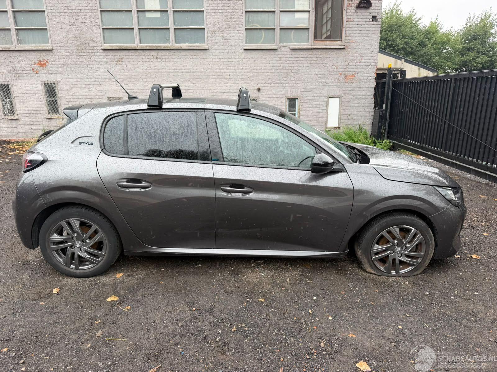 Peugeot 208 II STYLE