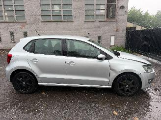 krockskadad bil auto Volkswagen Polo COMFORTLINE 2011/12