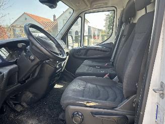 Iveco Daily 35S 16V 2.3 352 H3 L picture 7