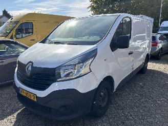 skadebil bedrijf Renault Trafic 1.6 DCI L1H1 COMFORT ENERGY 2016/2