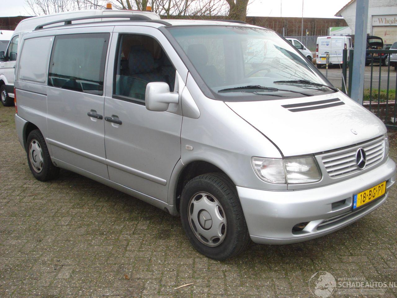 Mercedes Vito DUBBELE CABINE AUTOMAAT AIRCO