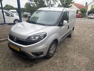 Unfallwagen Fiat Doblo 1.4 Fire  SX 2019/2