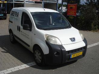 dommages fourgonnettes/vécules utilitaires Peugeot Bipper HDI  AIRCO 2013/8