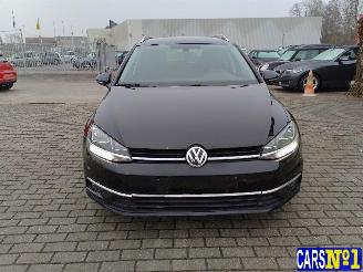 Volkswagen Golf  picture 3