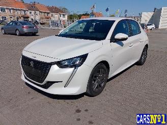 damaged passenger cars Peugeot 208  2021/5