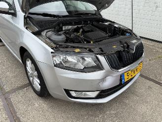 Skoda Octavia 1.2 TSI Grt Ambition Business picture 18