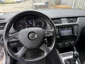 Skoda Octavia 1.2 TSI Grt Ambition Business picture 21