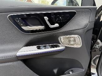 Mercedes GLC 300e 4MATIC AMG Line picture 36