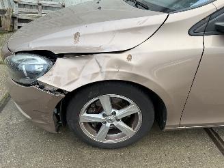 Volvo V-40 2.0 T2 Kinetic picture 10