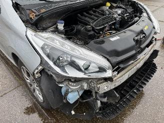 Peugeot 208 1.2 PureTech Automaat picture 17