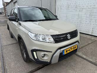 krockskadad bil auto Suzuki Vitara 1.6 Style 2016/3