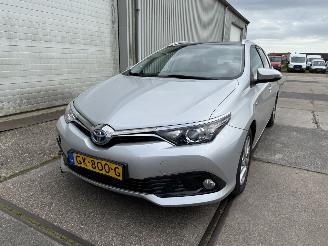 uszkodzony samochody osobowe Toyota Auris Touring Sports 1.8 Hybrid Lease Panoramadak 2015/7
