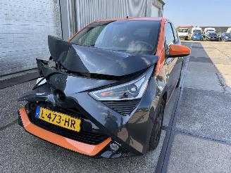 Schadeauto Toyota Aygo 1.0 VVT-i JBL 2021/6