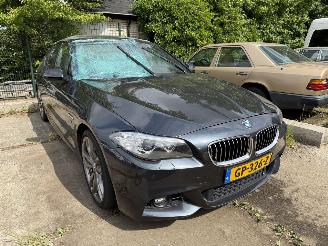 uszkodzony samochody osobowe BMW 5-serie 535i High Executive M-Sport 2015/7