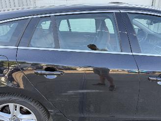Volvo V-60 2.4 D6 AWD Plug in Hybrid Summum picture 5