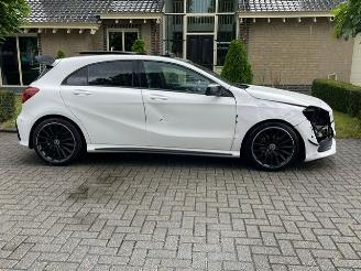 Mercedes A-klasse 180 AMG LINE PANORAMADAK NAVI LED picture 5