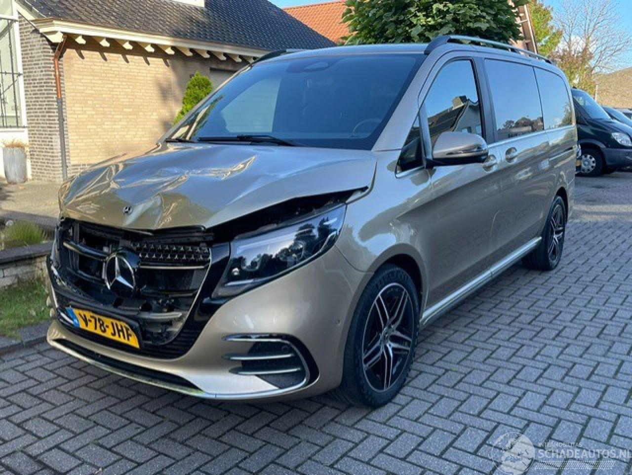 Mercedes V-klasse 300d Lang AMG LINE PANO BURMESTER LEDER